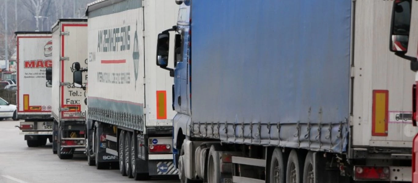 Ρωσικά αντίποινα σε Τούρκους οδηγούς φορτηγών για τη στάση στο θέμα της Ουκρανίας (βίντεο)